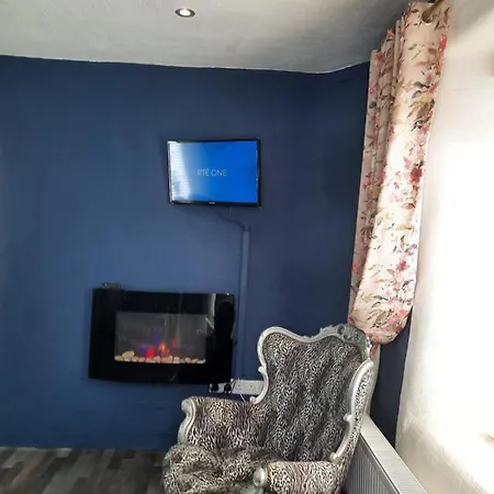 The @ardhill House Apartment